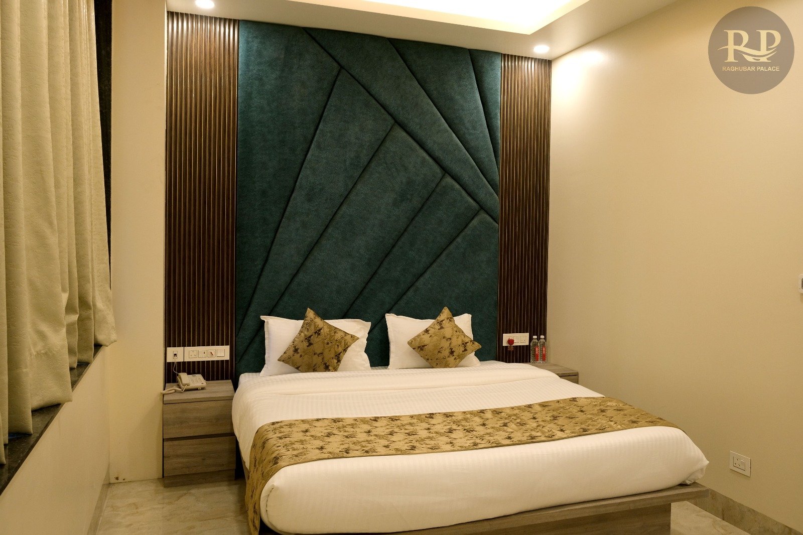 Club Room